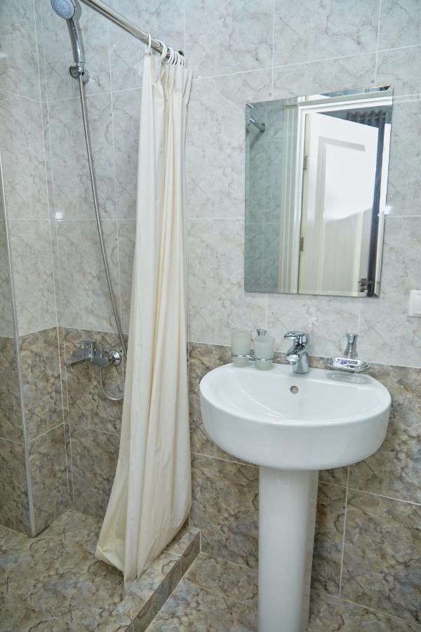 סמרקנד Hotel Muqaddas מראה חיצוני תמונה
